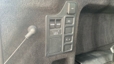 Land Rover Discovery 3.0 D250 R-Dynamic SE 5dr Auto Diesel Station Wagon